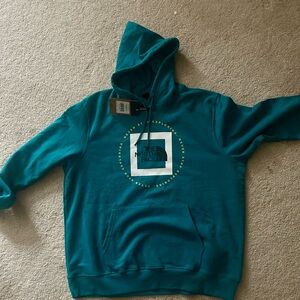 The North Face Men's Pullover Hoodie-NWT